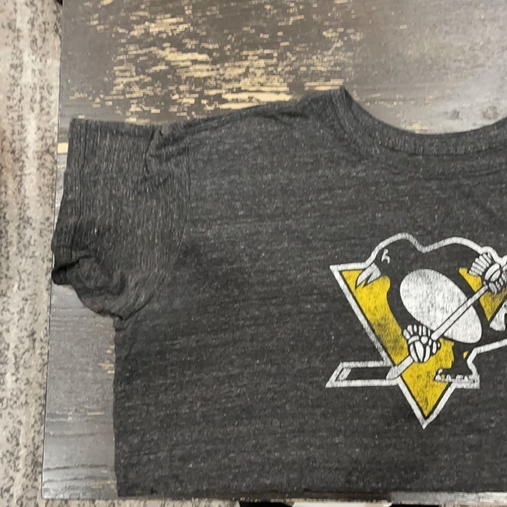 NFL penguins t shirt - Picture 2 of 2